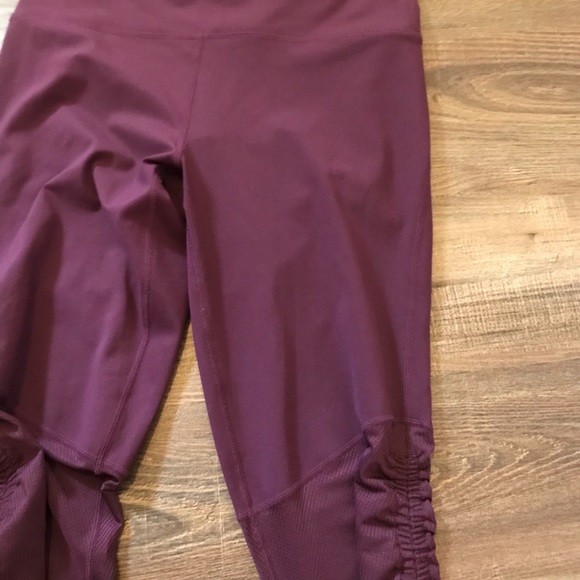 FABLETICS purple power form ruched legging - Picture 3 of 5